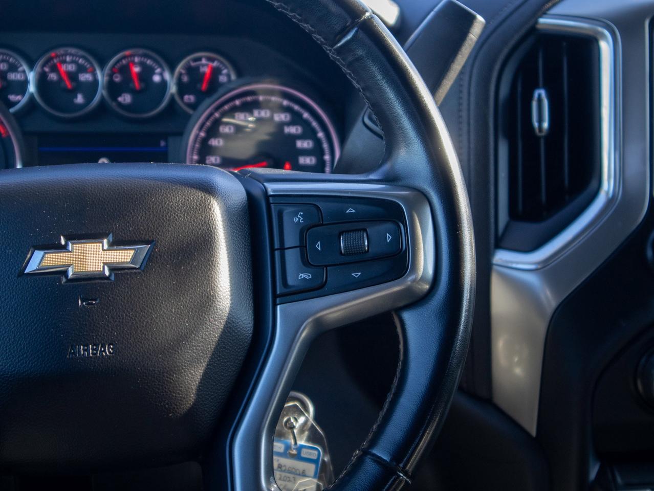 2023 Chevrolet SILVERADO 2500HD LT- 6.6L V8    Integrated Trailer Brake Controller Photo