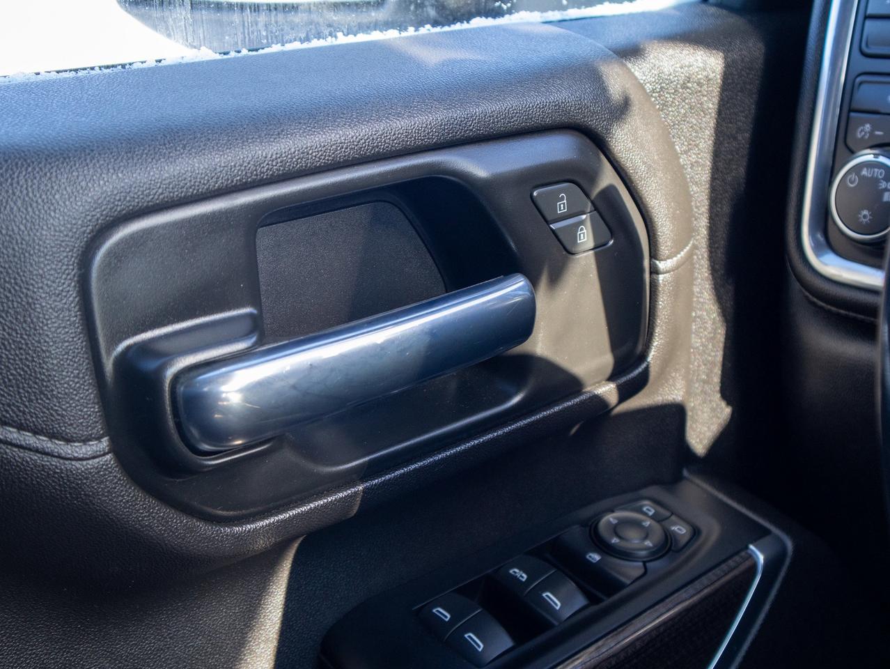 2023 Chevrolet SILVERADO 2500HD LT- 6.6L V8    Integrated Trailer Brake Controller Photo