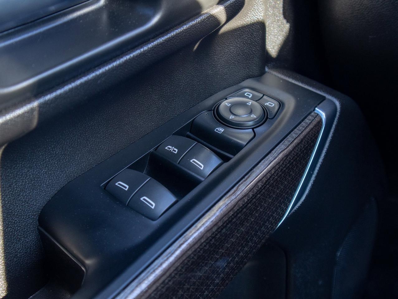 2023 Chevrolet SILVERADO 2500HD LT- 6.6L V8    Integrated Trailer Brake Controller Photo