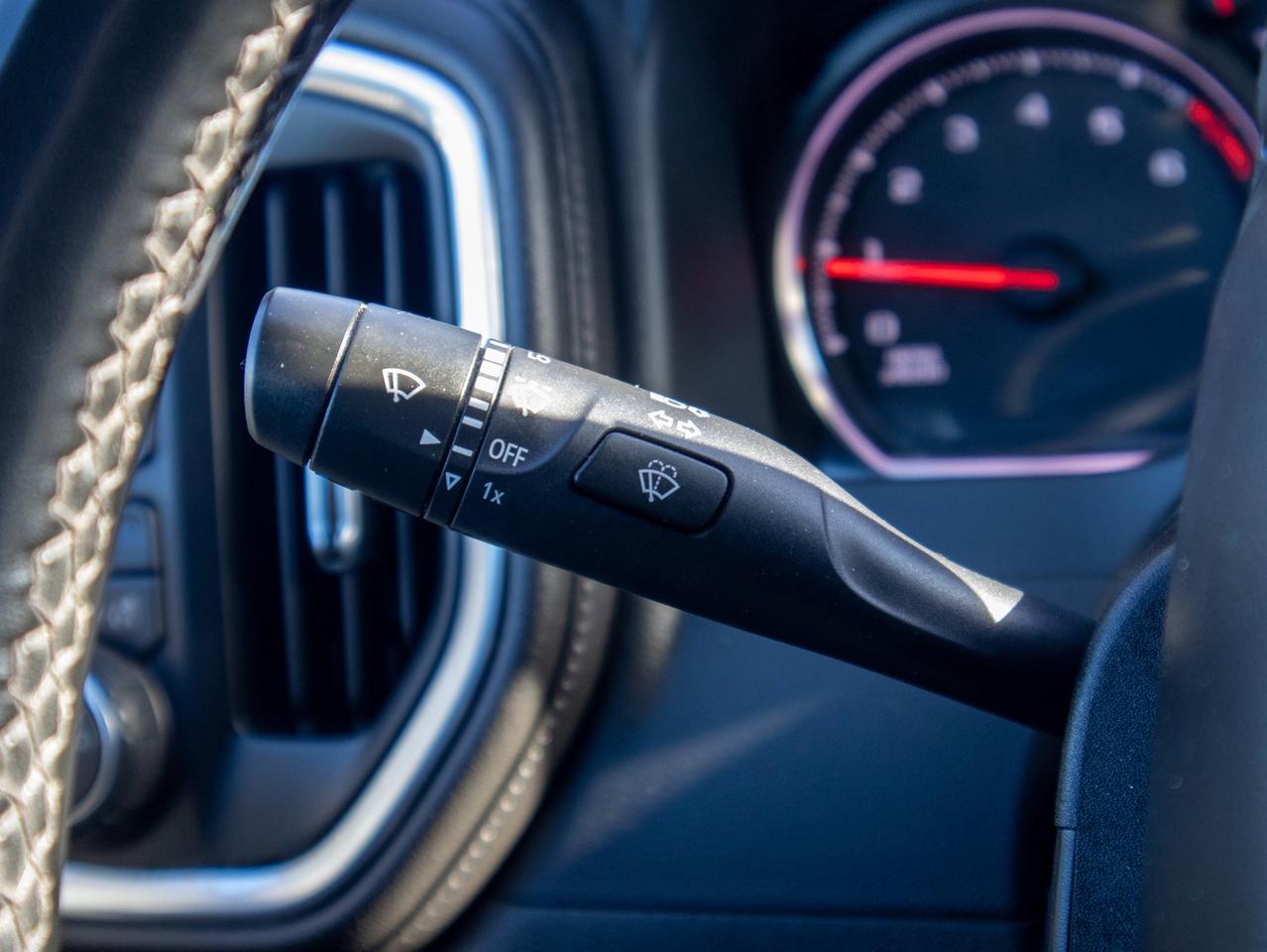 2023 Chevrolet SILVERADO 2500HD LT- 6.6L V8    Integrated Trailer Brake Controller Photo