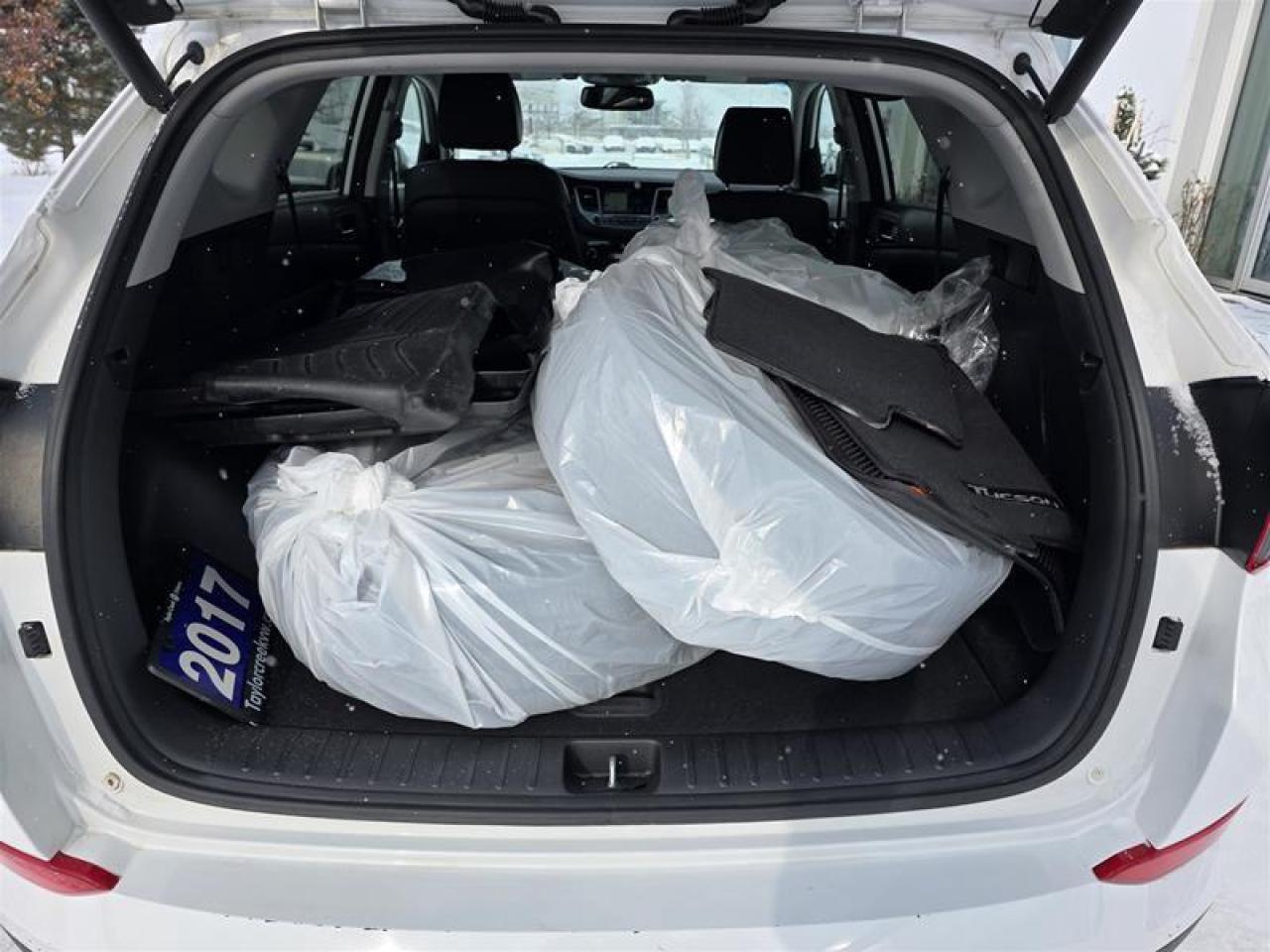 2017 Hyundai Tucson AWD 1.6T Limited W/Winter wheel pkg Photo4