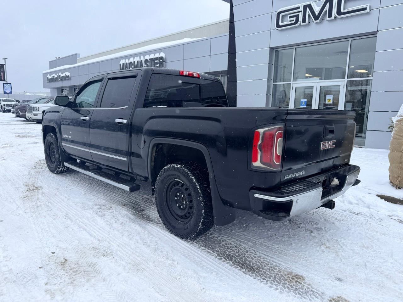 2018 GMC Sierra 1500 SLTSLT, 5.3L V8, 4X4, ALLOYS, LEATHER, BOSE, CERTF Photo