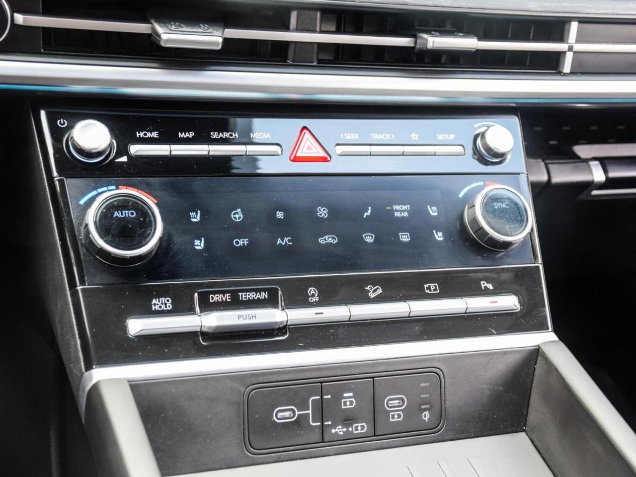 2024 Hyundai Santa Fe AWD   1owner, No Accidents, Mint Condition Photo