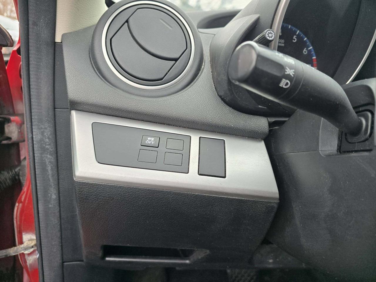 2013 Mazda MAZDA3 4dr Sdn Auto GS-SKY Photo