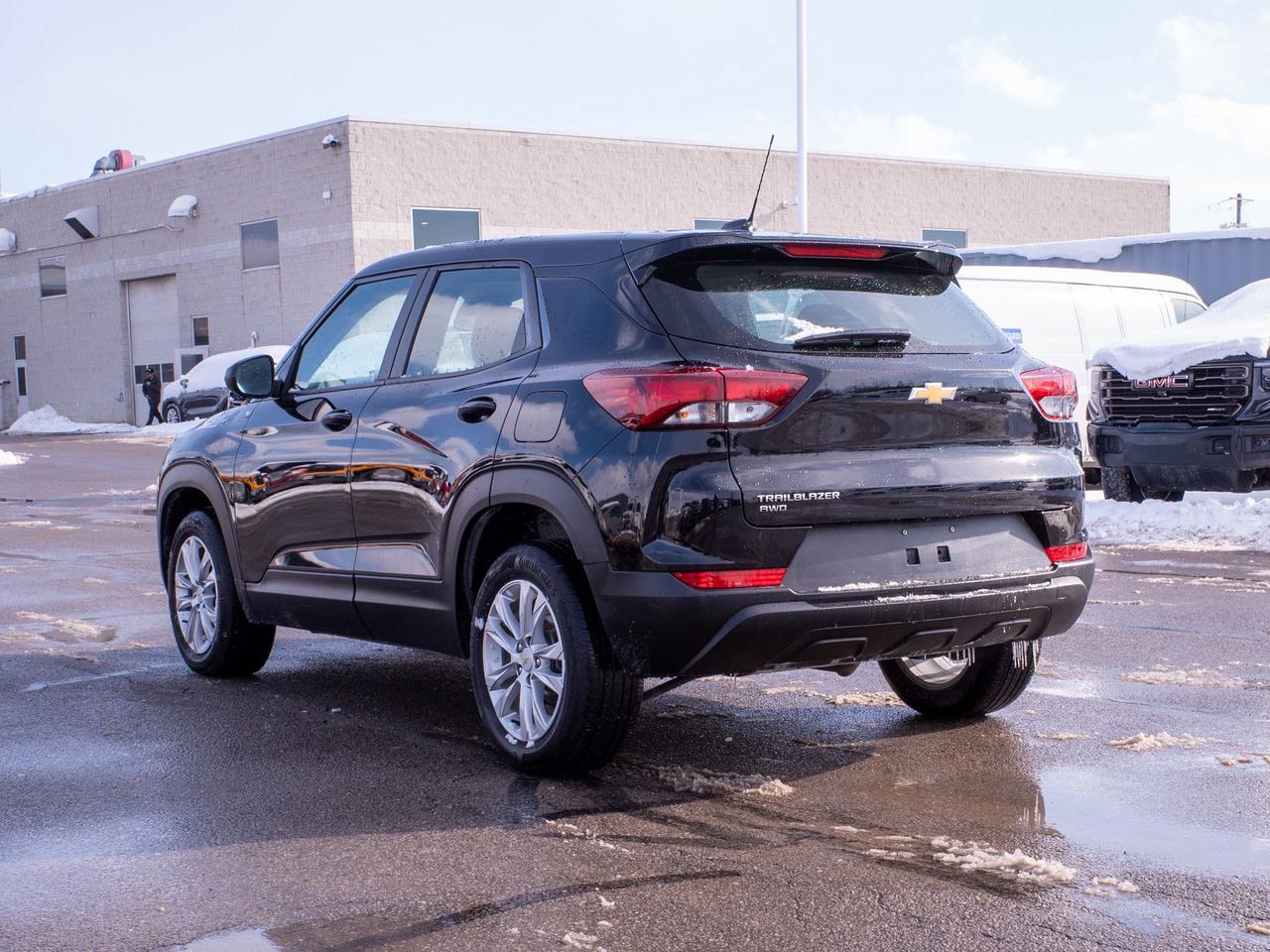 2023 Chevrolet TrailBlazer LS - 7-Inch Infotainment Touchscreen Photo