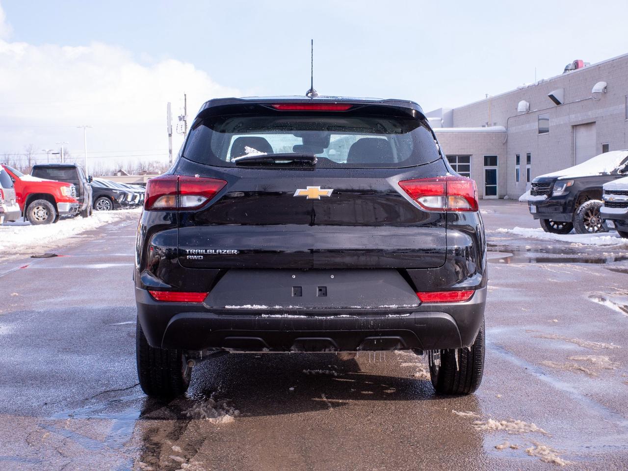 2023 Chevrolet TrailBlazer LS - 7-Inch Infotainment Touchscreen Photo