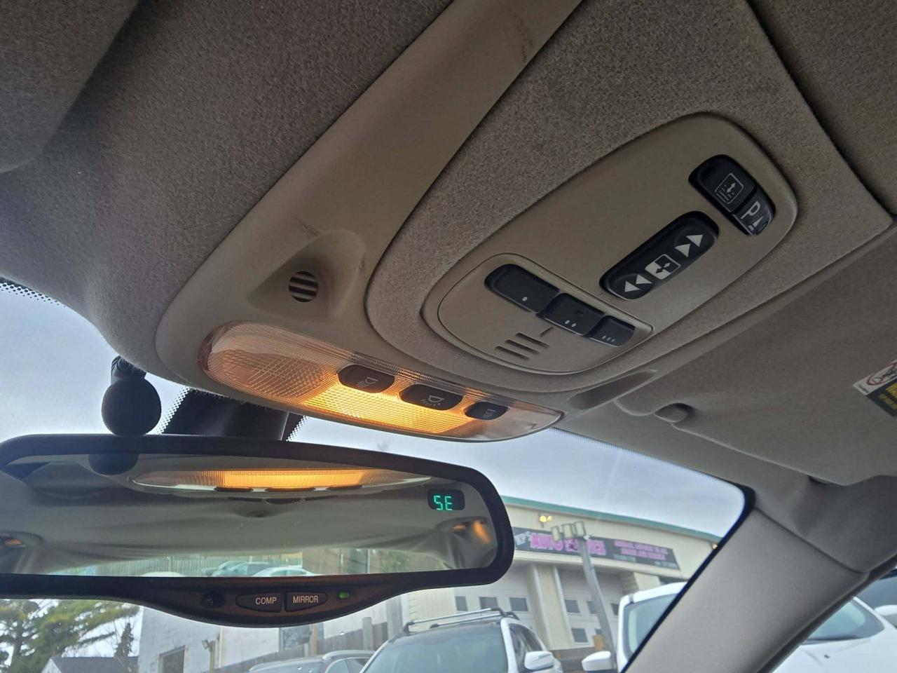 2004 Jaguar XJ8  Photo