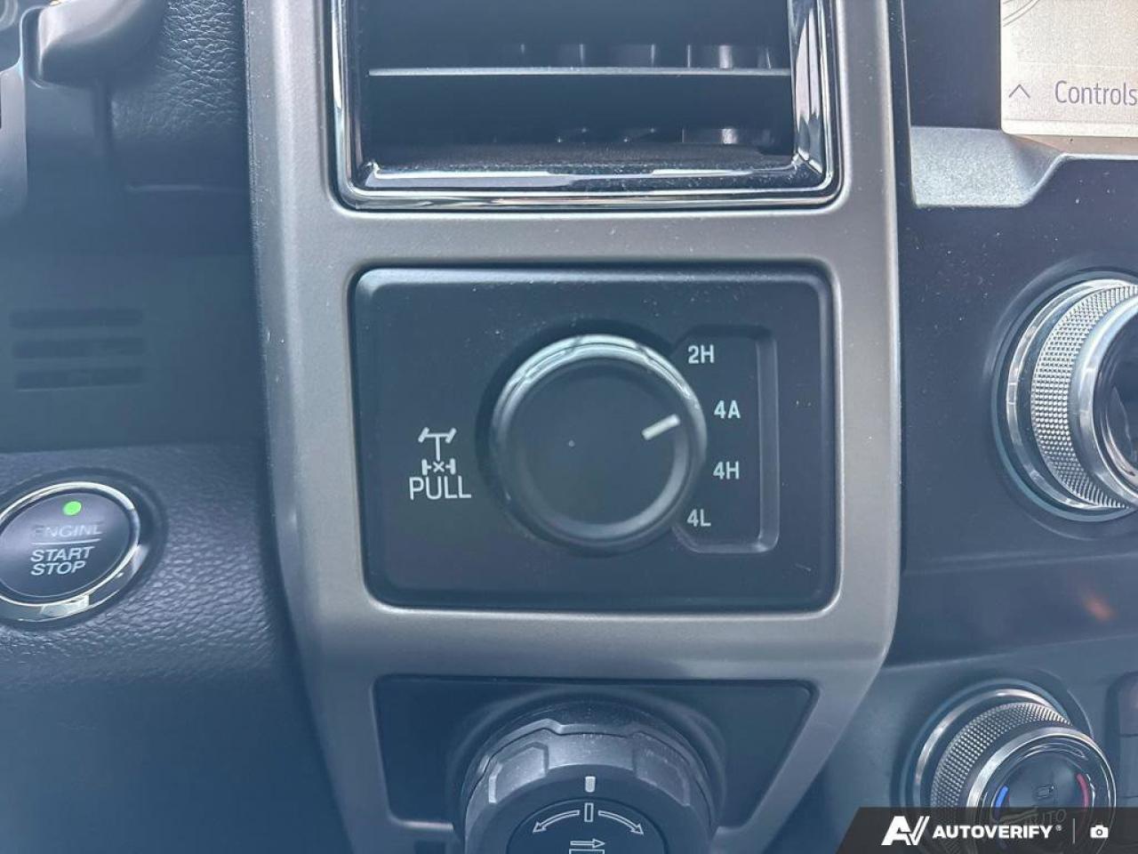 2020 Ford F-150 LARIAT   LEATHER   MOONROOF   NAV LEATHER   MOONRO Photo