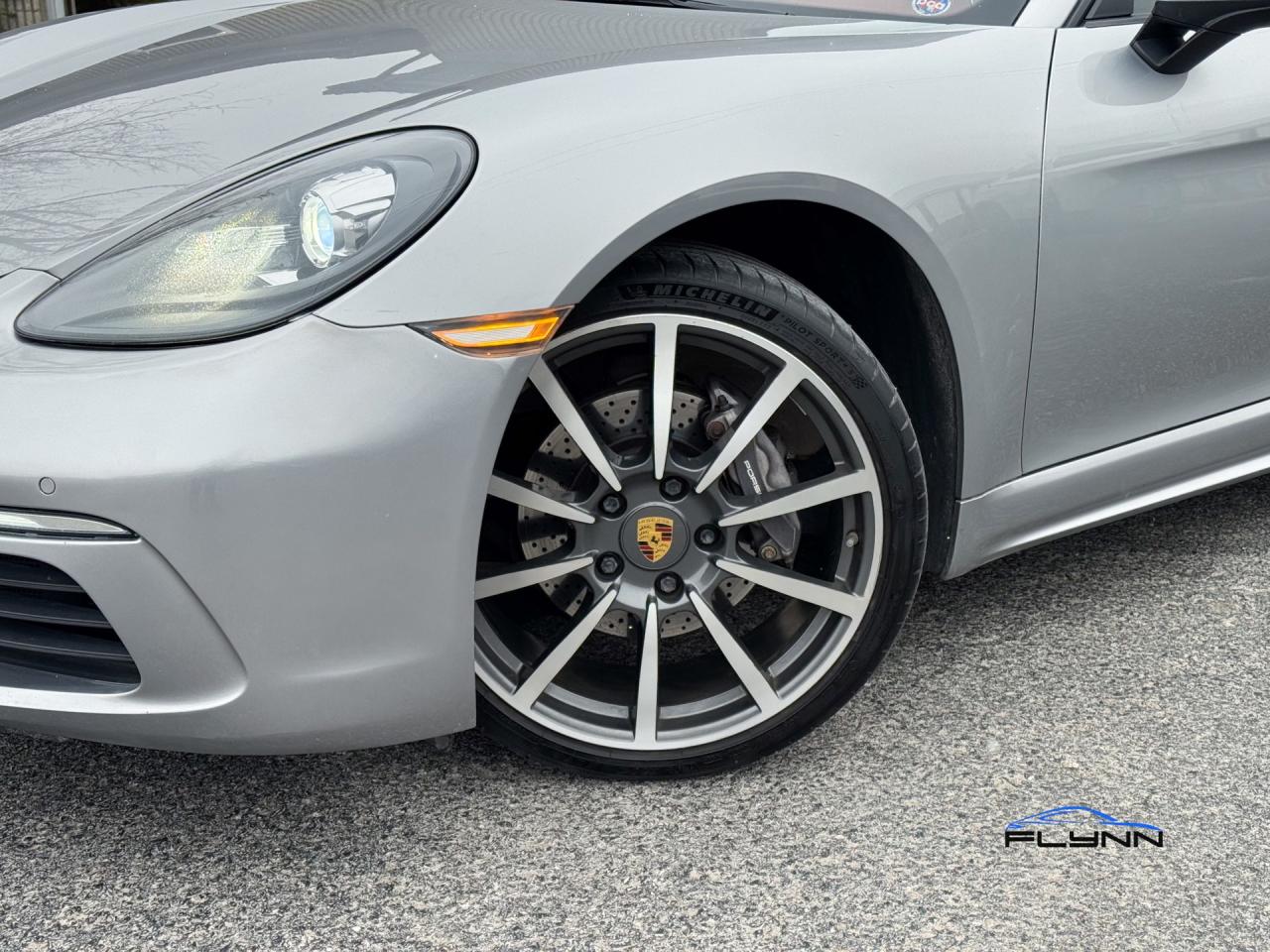 2017 Porsche Boxster - Service Records Photo