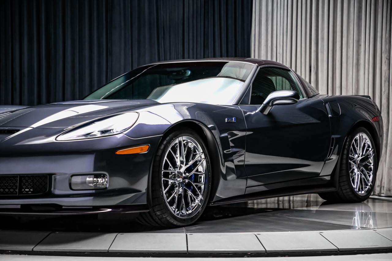 2010 Chevrolet Corvette ZR1 w/3ZR 638HP 6.2L LS9  CARBONCERAMIC HUD LOWKMS Photo