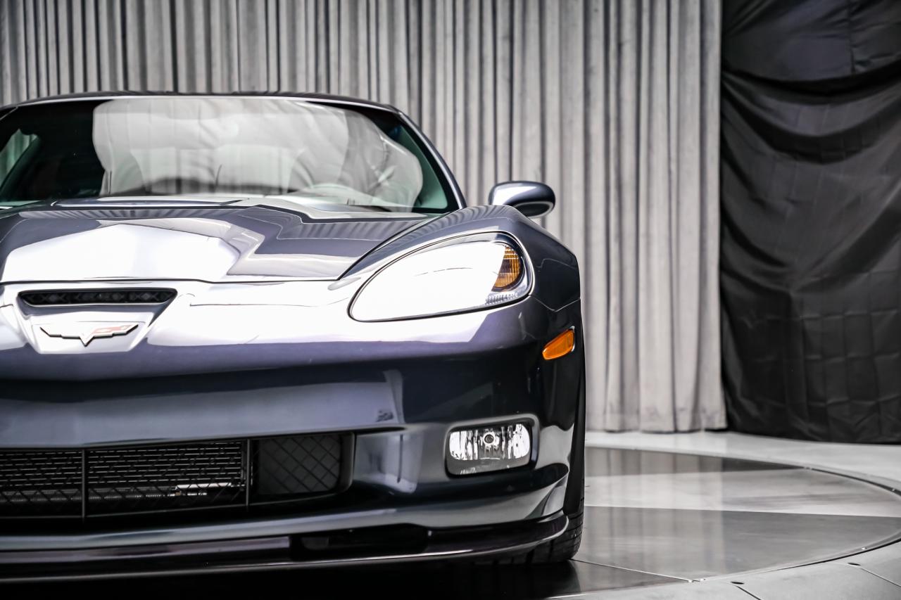 2010 Chevrolet Corvette ZR1 w/3ZR 638HP 6.2L LS9  CARBONCERAMIC HUD LOWKMS Photo