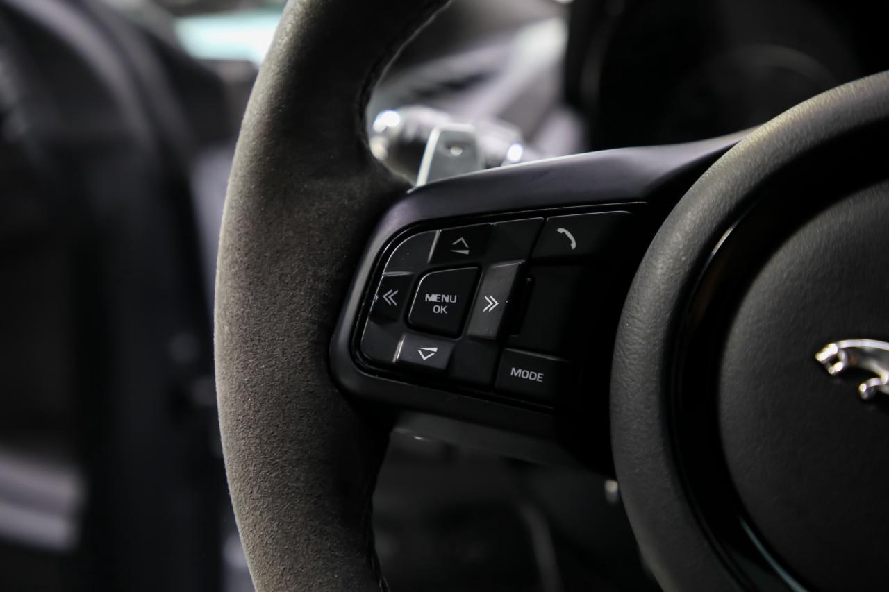 2017 Jaguar F-Type SVR AWD V8 SC 575HP CARBONCERAMIC NOACCIDNT 1OWNER Photo