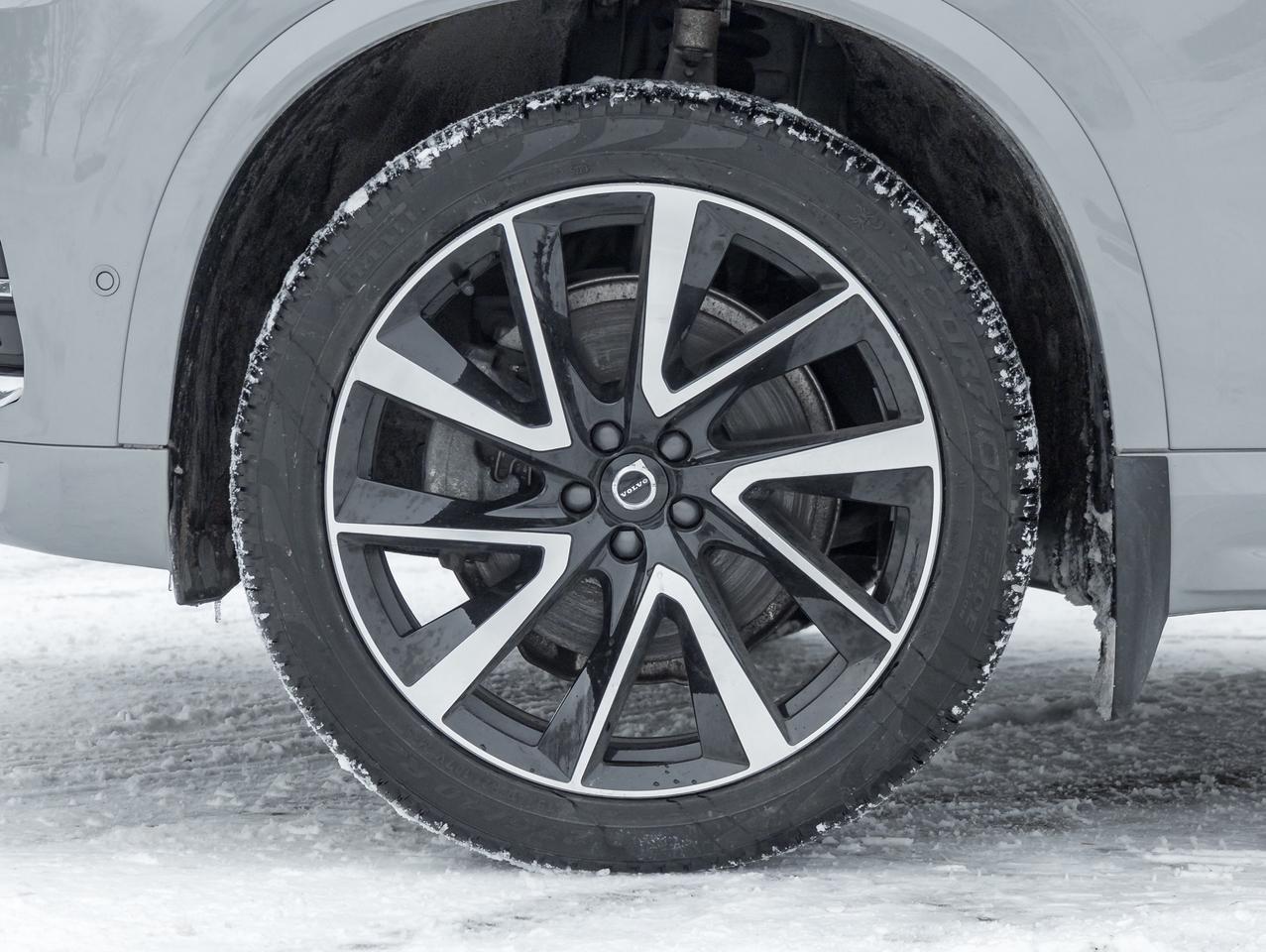 2024 Volvo XC90 B6 AWD Plus 7-Seater  21" ALLOY WHEEL  VOLVO CPO Photo