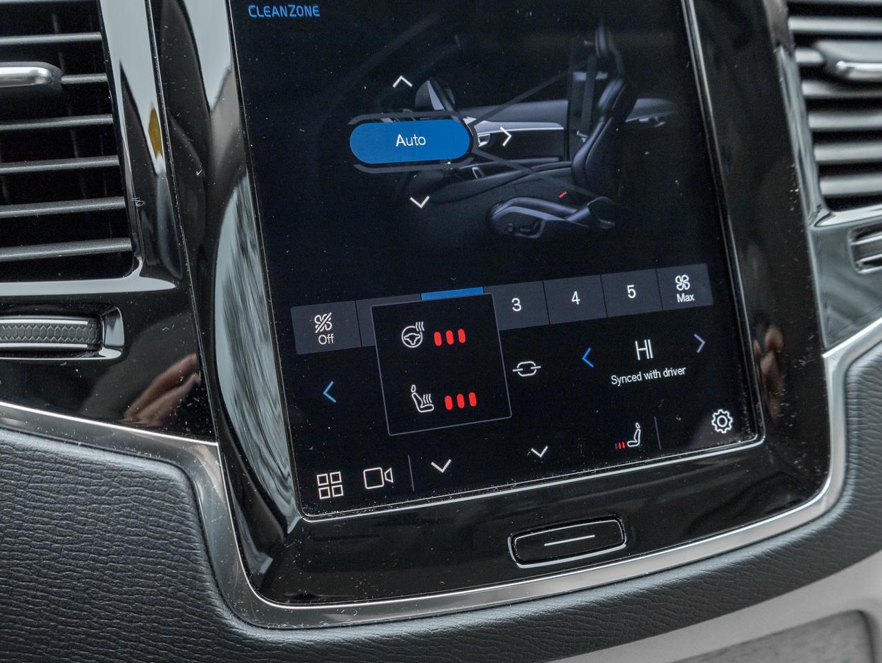 2024 Volvo XC90 B6 AWD Plus 7-Seater  21" ALLOY WHEEL  VOLVO CPO Photo