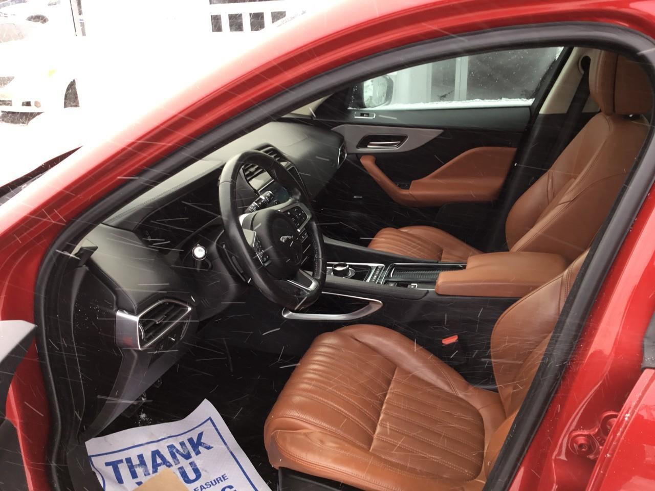 2020 Jaguar F-PACE 30T PORTFOLIO Photo