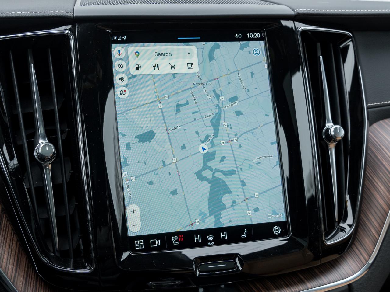 2022 Volvo XC60 B6 AWD Inscription  BOWERS&WILKINS  20" WHEEL  CPO Photo