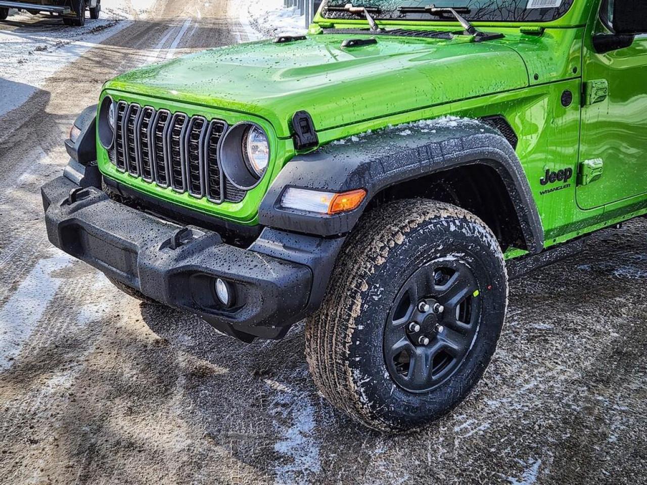 2026 Jeep Wrangler  Photo3