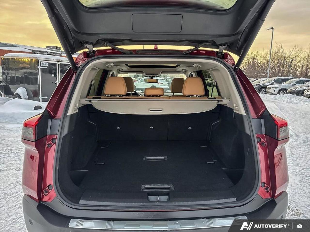 2023 Nissan Rogue Platinum   Navigation   Moonroof   Heated Seats Photo