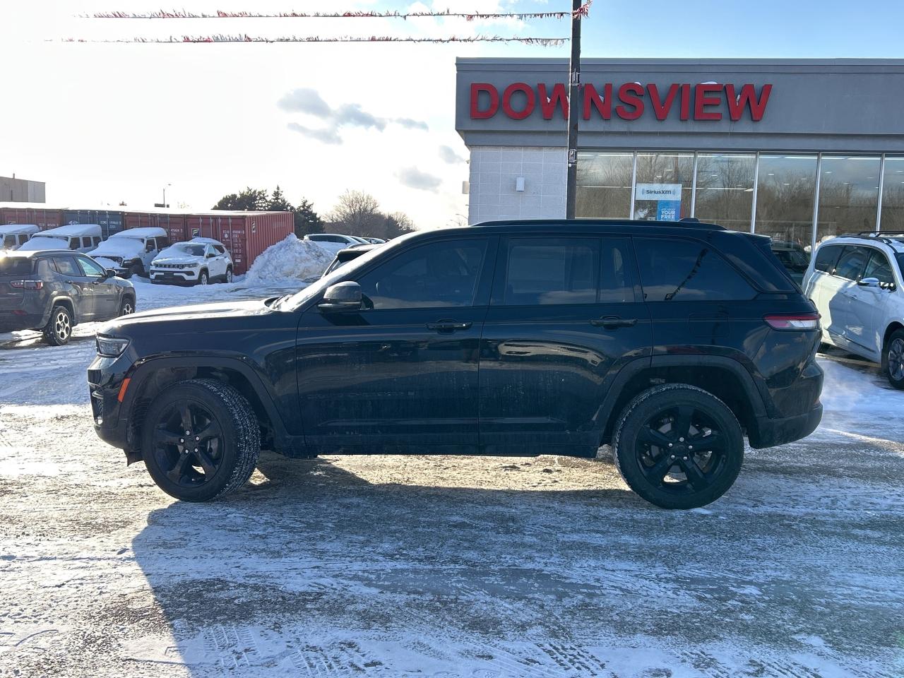 2025 Jeep Grand Cherokee ALTITUDE 4X4 Photo
