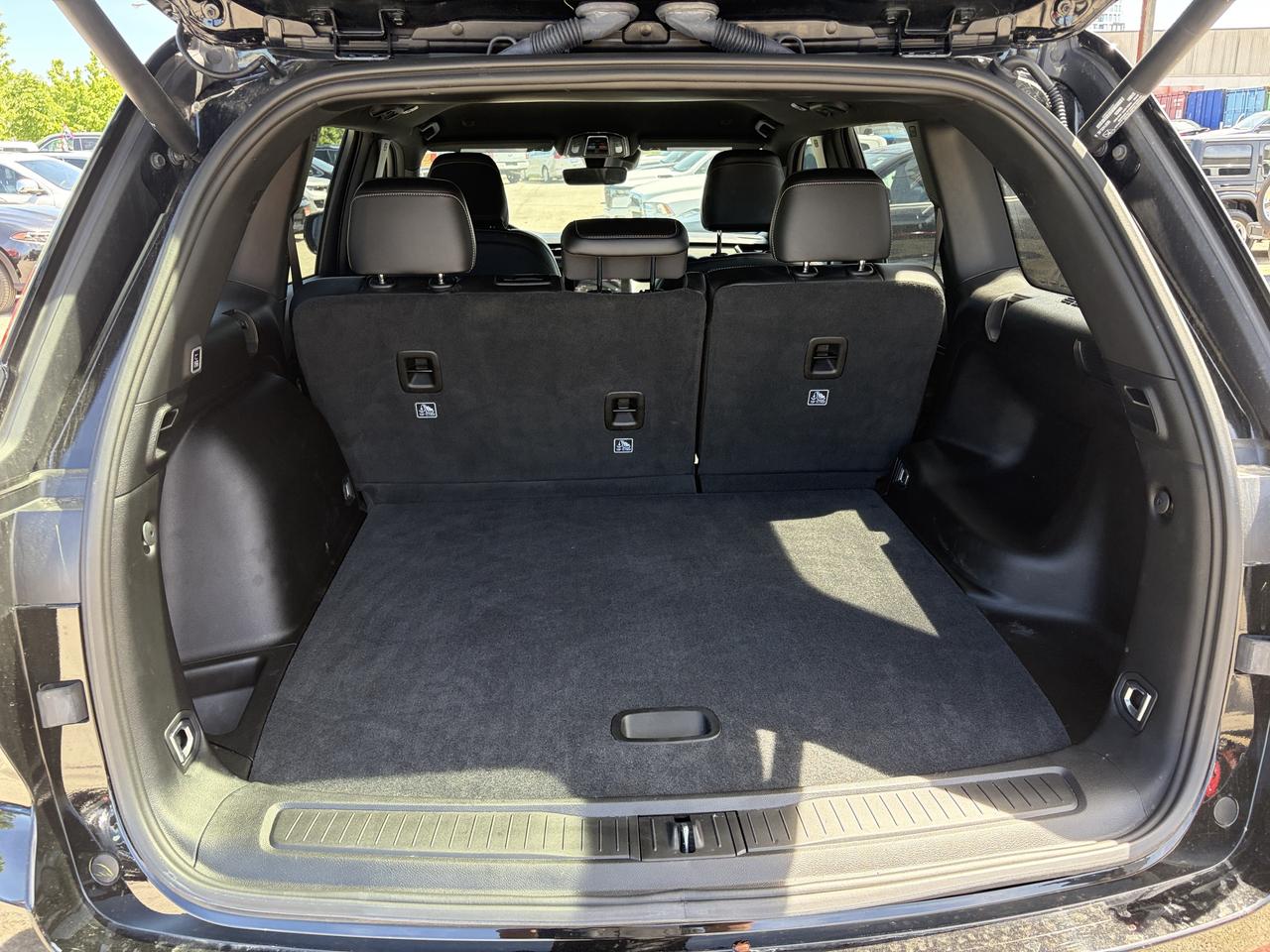 2025 Jeep Grand Cherokee ALTITUDE 4X4 Photo