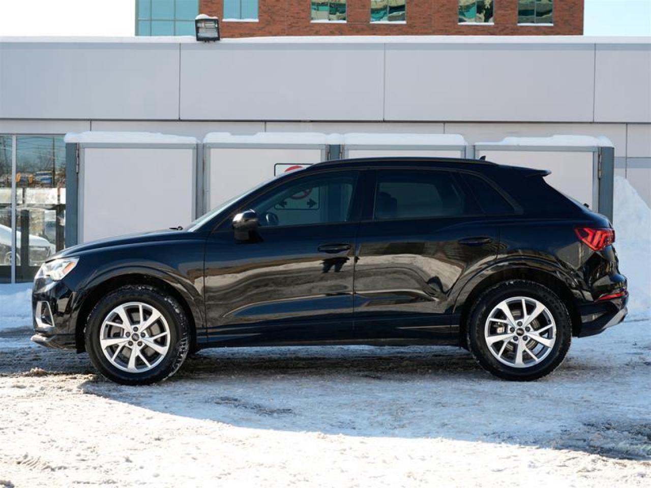 2022 Audi Q3 45 2.0T Komfort quattro 8sp Tiptronic Photo