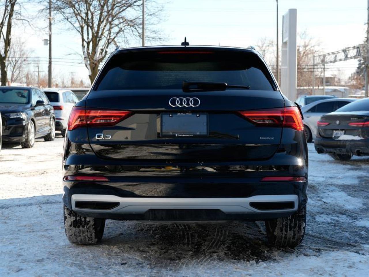 2022 Audi Q3 45 2.0T Komfort quattro 8sp Tiptronic Photo4