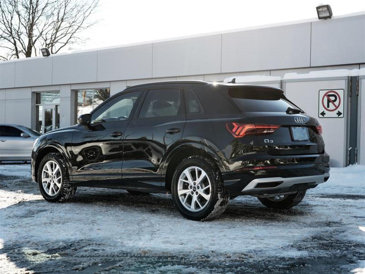 2022 Audi Q3 45 2.0T Komfort quattro 8sp Tiptronic Photo