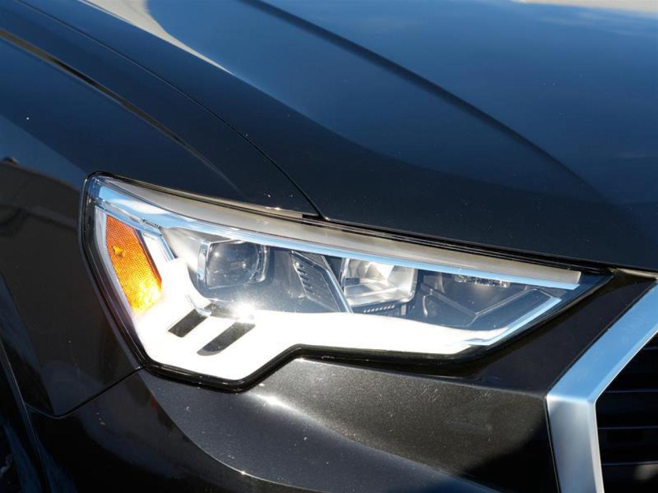 2022 Audi Q3 45 2.0T Komfort quattro 8sp Tiptronic Photo