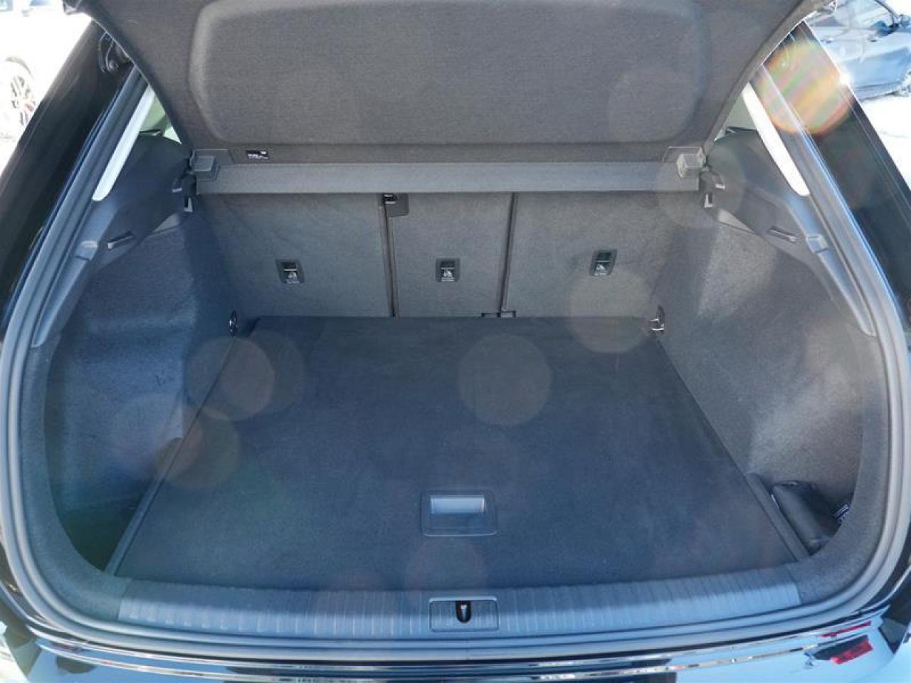 2022 Audi Q3 45 2.0T Komfort quattro 8sp Tiptronic Photo