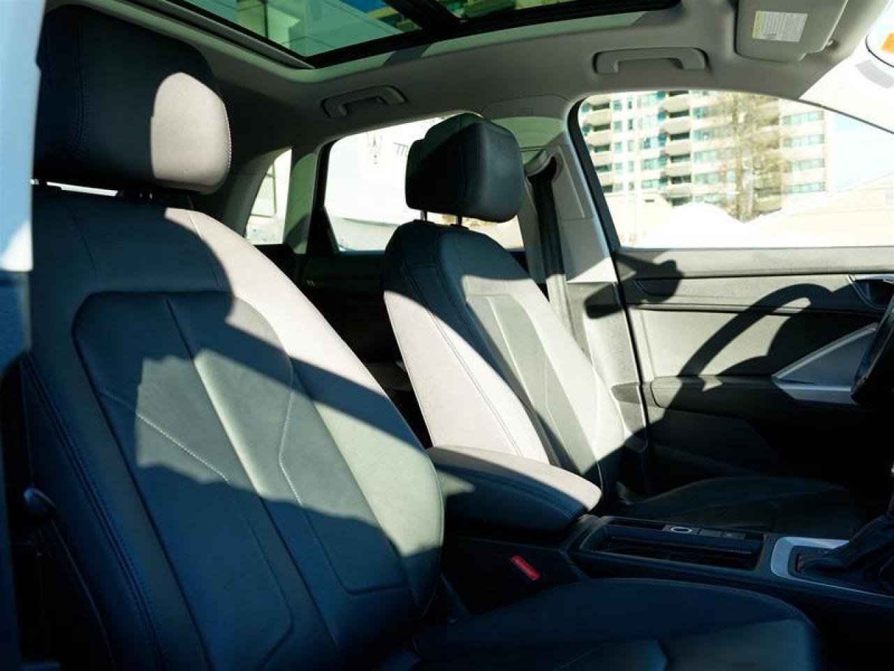 2022 Audi Q3 45 2.0T Komfort quattro 8sp Tiptronic Photo