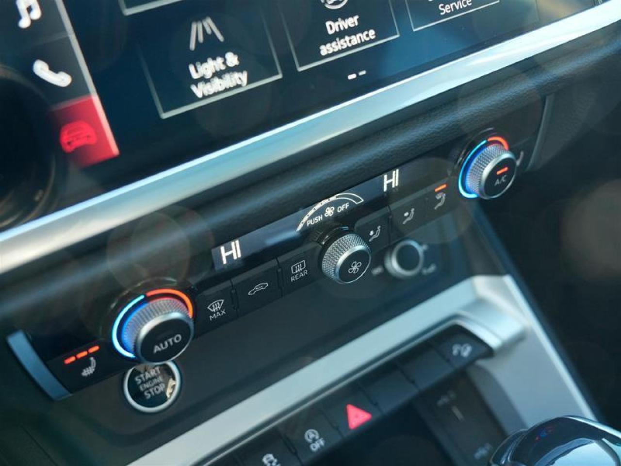 2022 Audi Q3 45 2.0T Komfort quattro 8sp Tiptronic Photo