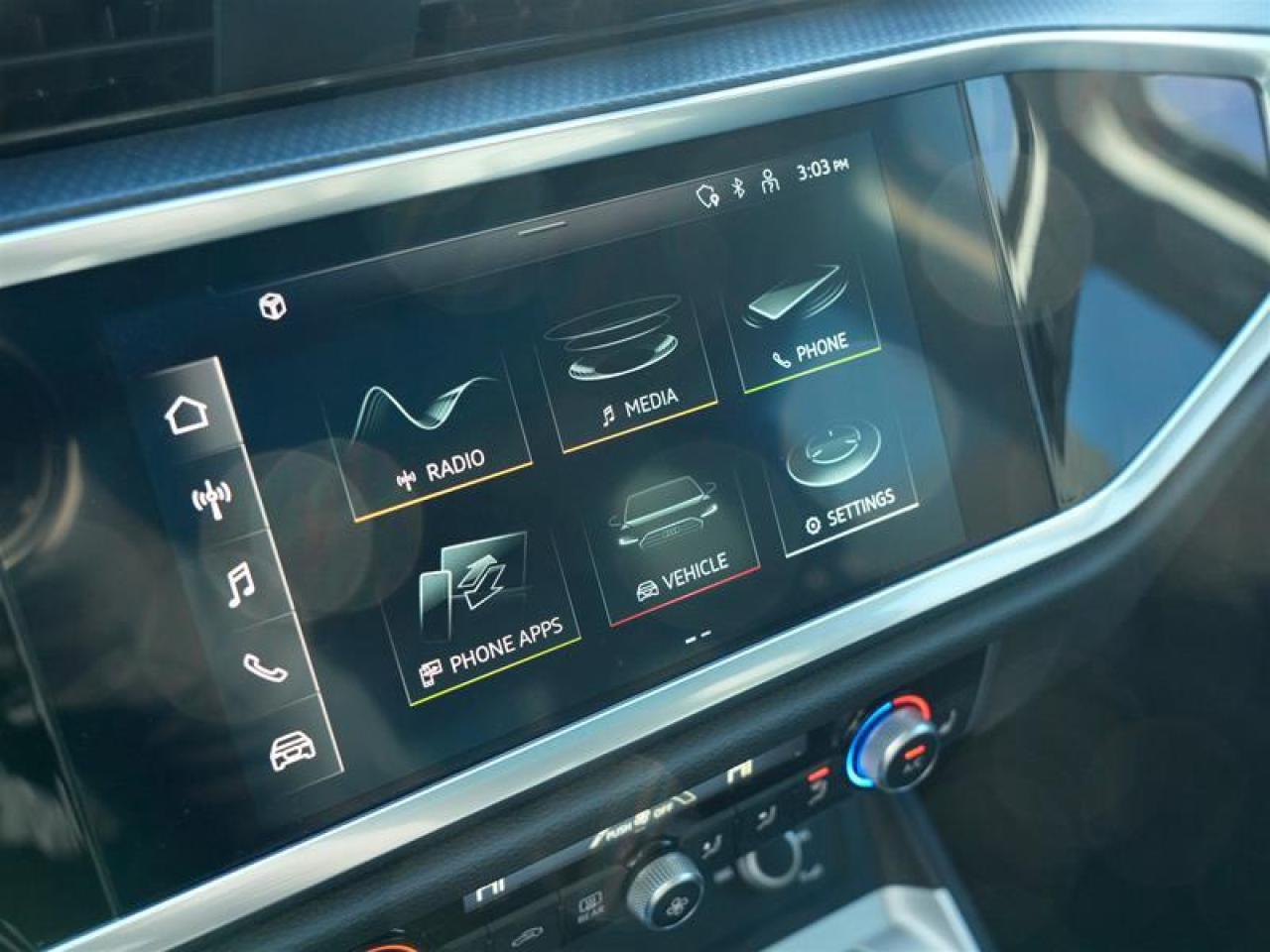 2022 Audi Q3 45 2.0T Komfort quattro 8sp Tiptronic Photo