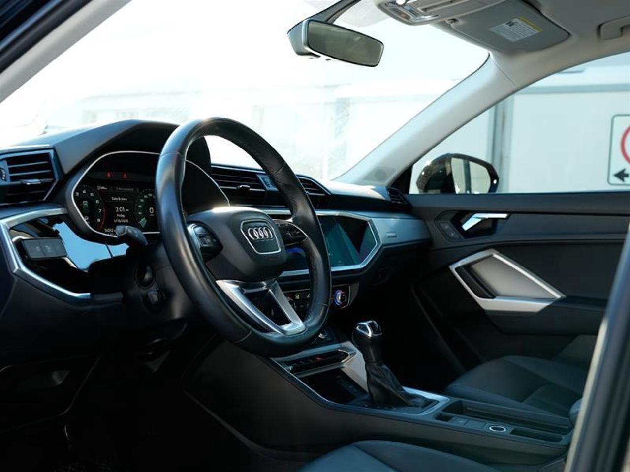 2022 Audi Q3 45 2.0T Komfort quattro 8sp Tiptronic Photo