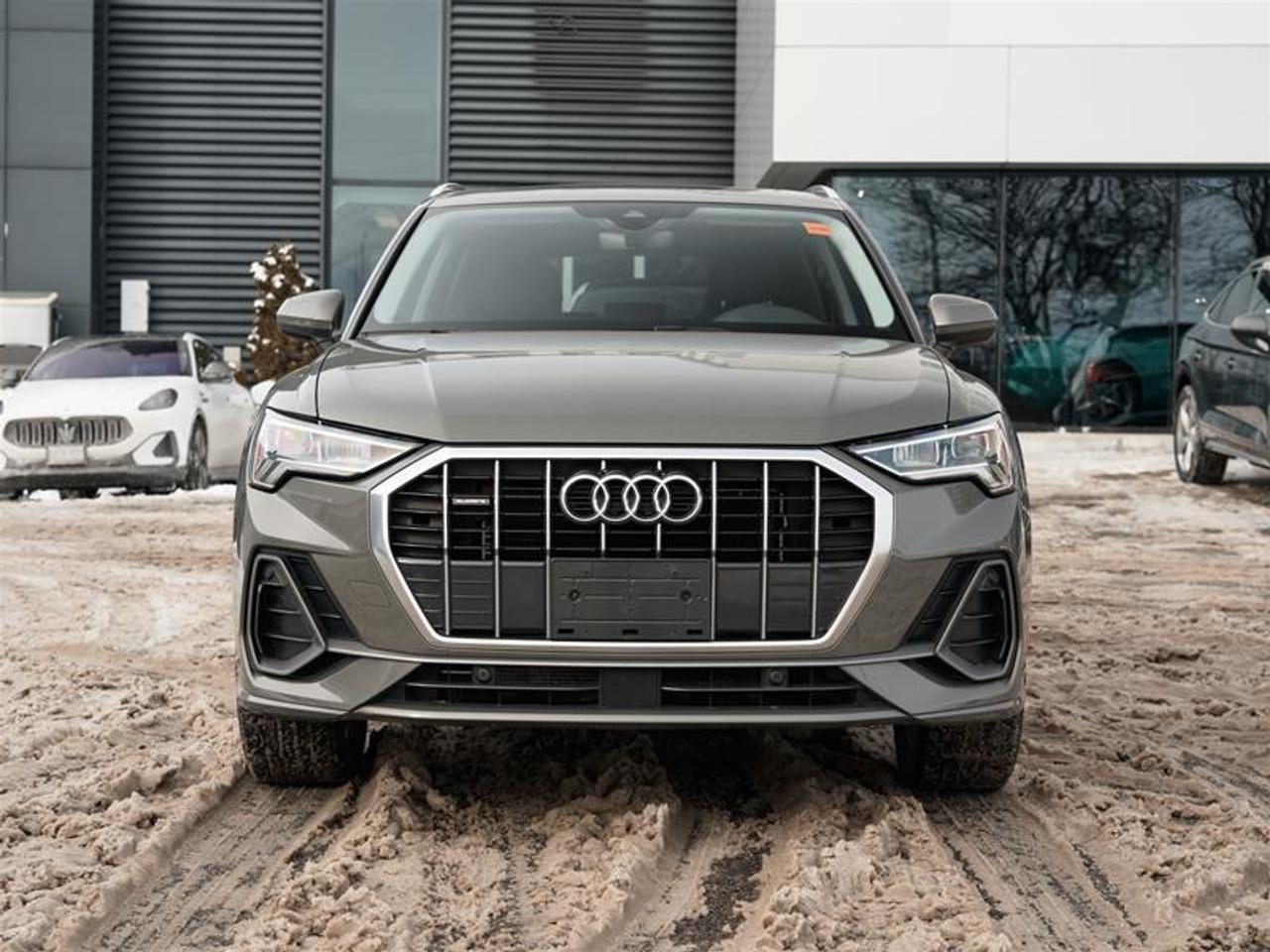 2022 Audi Q3 45 2.0T Progressiv quattro 8sp Tiptronic Photo