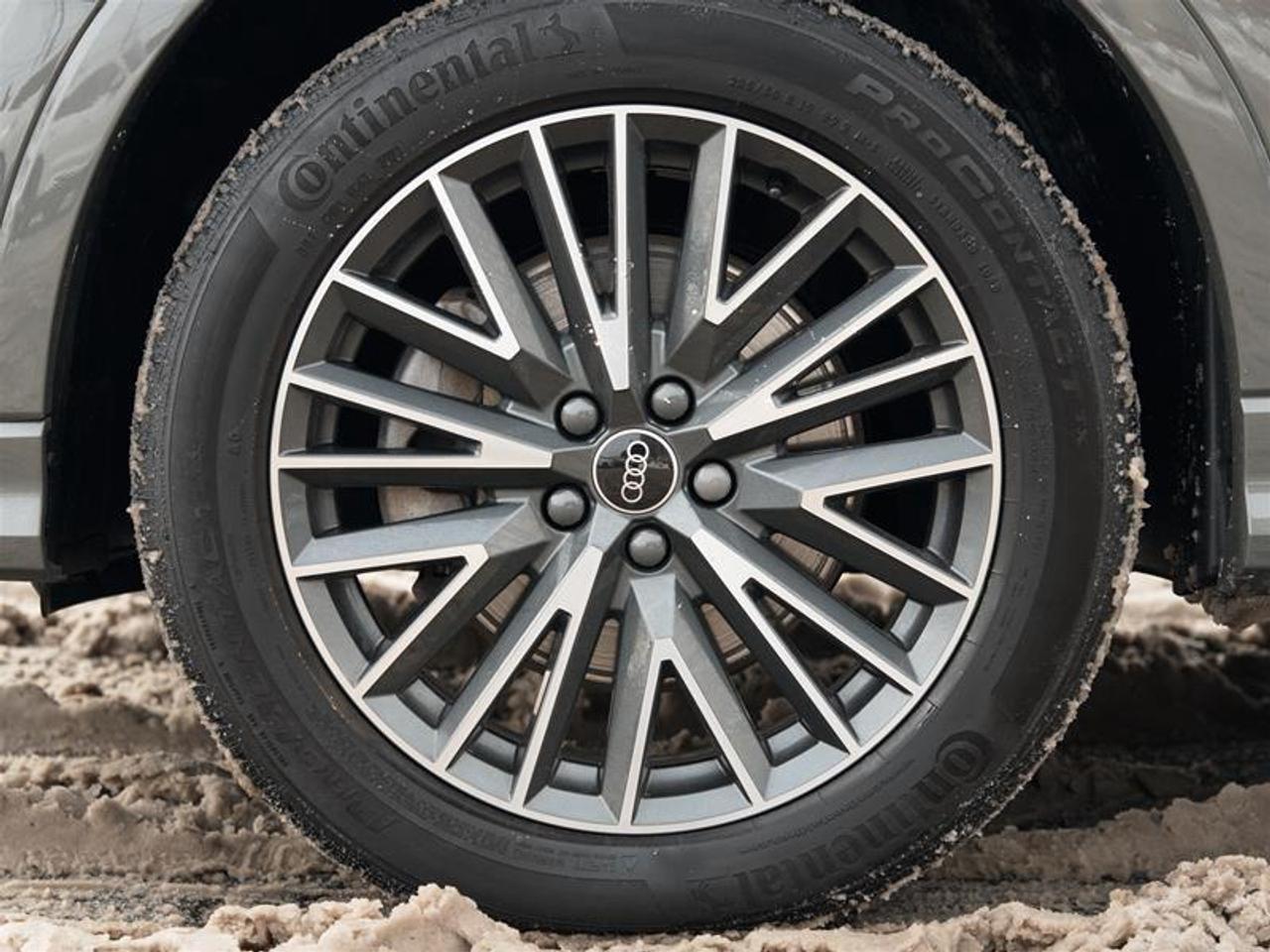 2022 Audi Q3 45 2.0T Progressiv quattro 8sp Tiptronic Photo