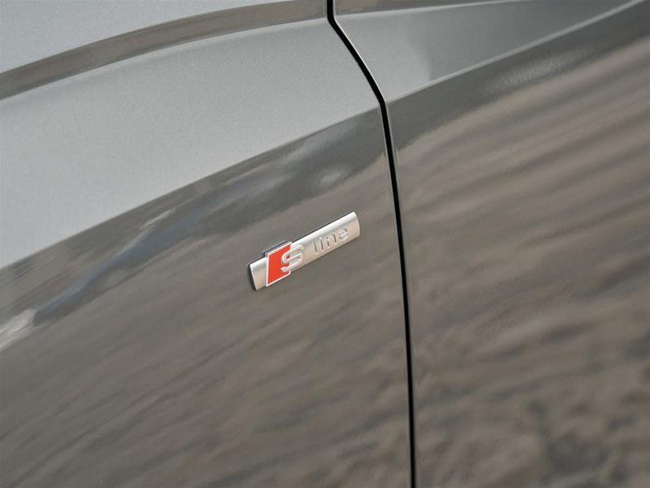 2022 Audi Q3 45 2.0T Progressiv quattro 8sp Tiptronic Photo