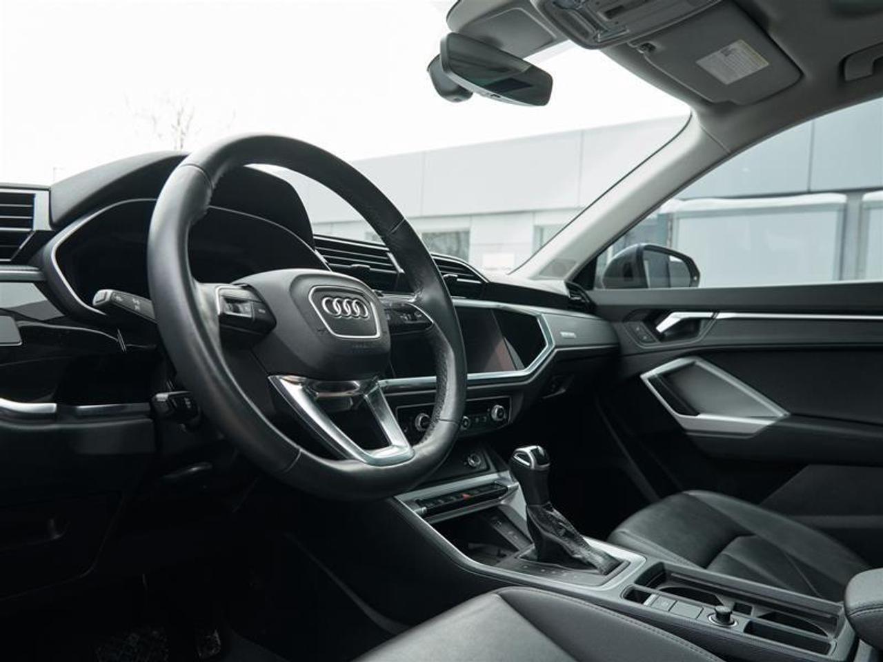 2022 Audi Q3 45 2.0T Progressiv quattro 8sp Tiptronic Photo