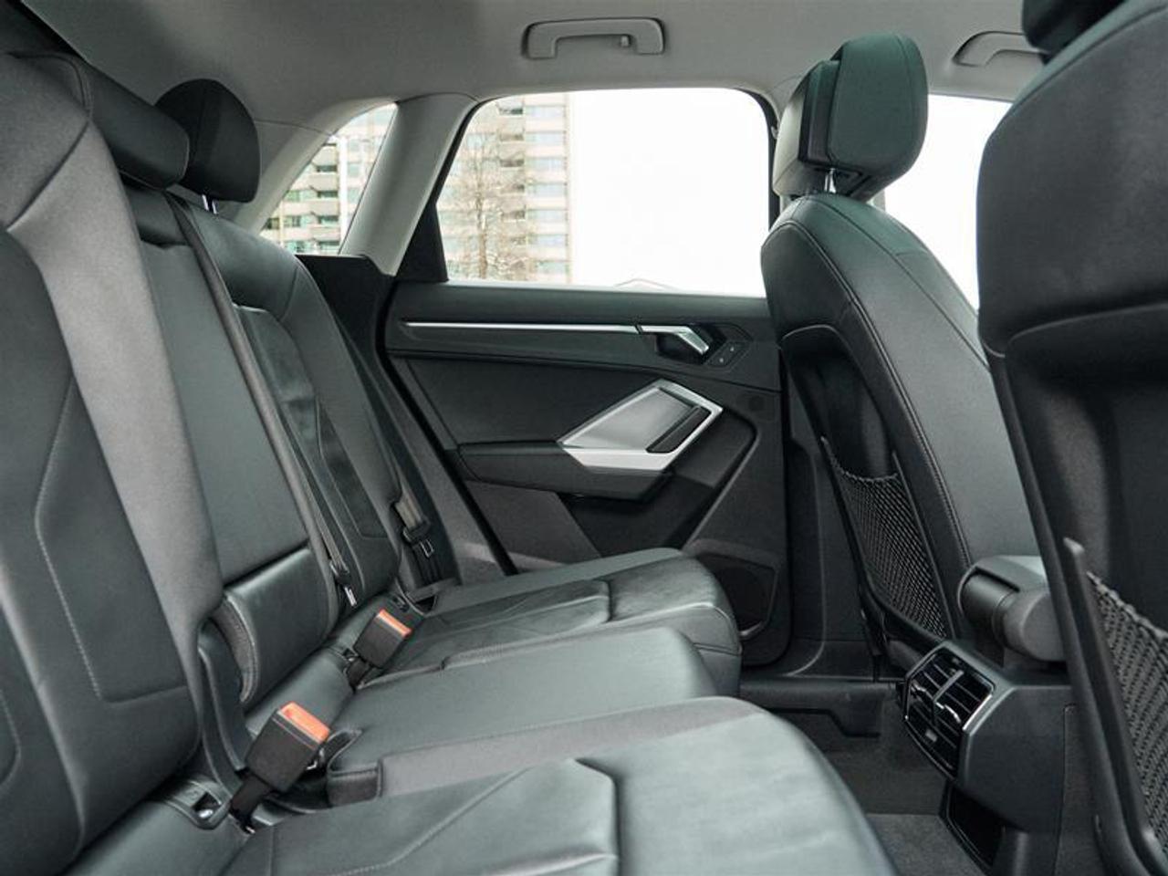 2022 Audi Q3 45 2.0T Progressiv quattro 8sp Tiptronic Photo