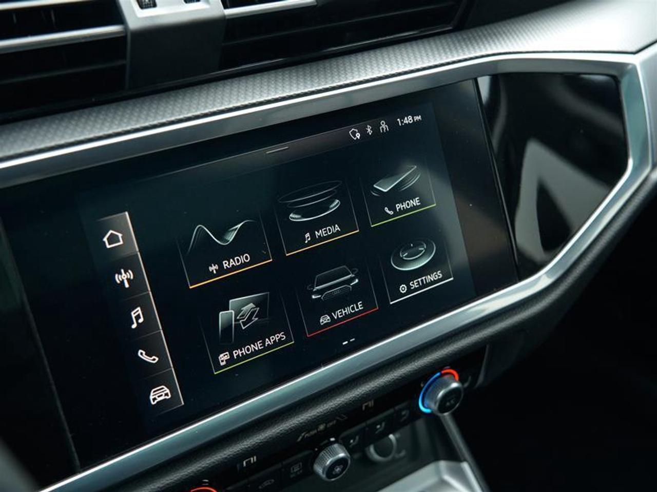 2022 Audi Q3 45 2.0T Progressiv quattro 8sp Tiptronic Photo