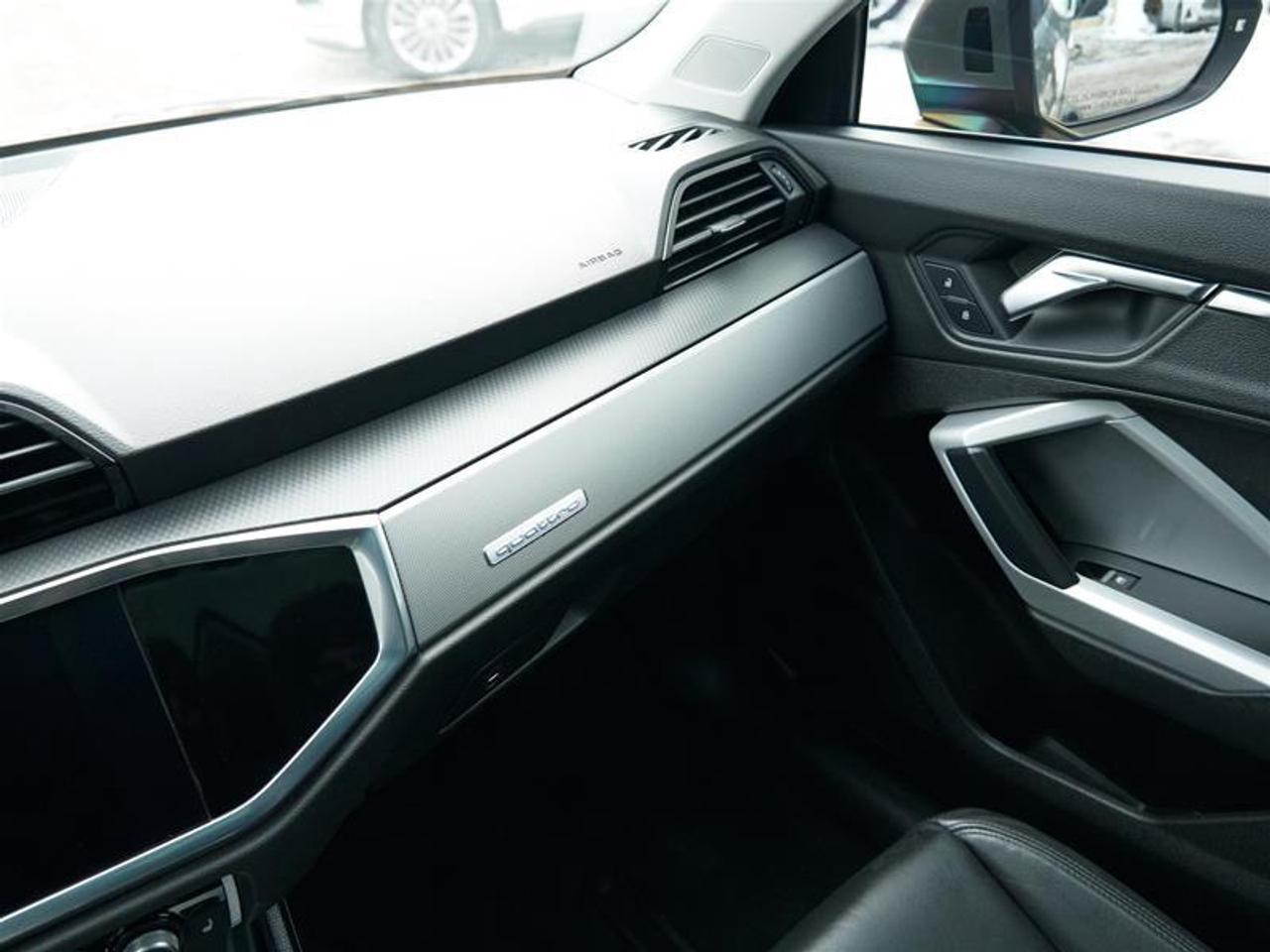 2022 Audi Q3 45 2.0T Progressiv quattro 8sp Tiptronic Photo