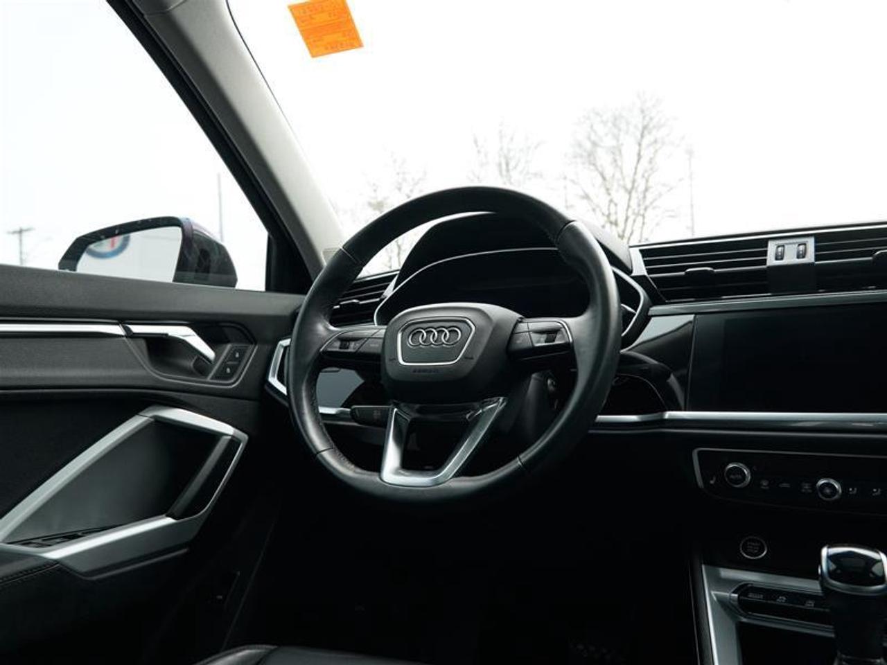 2022 Audi Q3 45 2.0T Progressiv quattro 8sp Tiptronic Photo