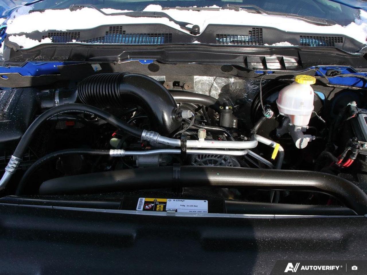 2023 RAM 1500 Classic EXPRESS 4X4 CREW CAB 5'7" BOX Photo