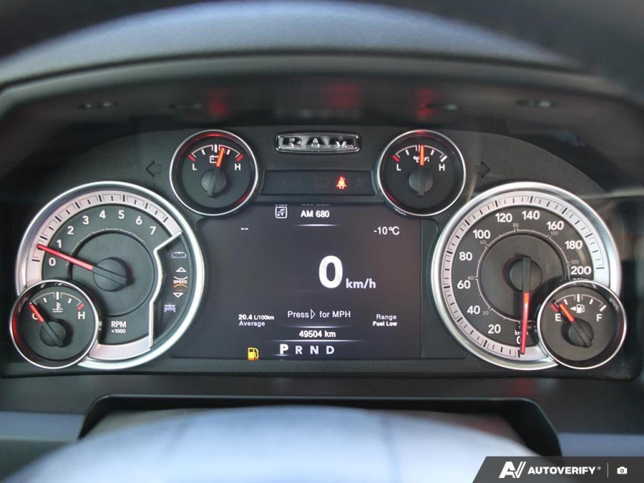 2023 RAM 1500 Classic EXPRESS 4X4 CREW CAB 5'7" BOX Photo