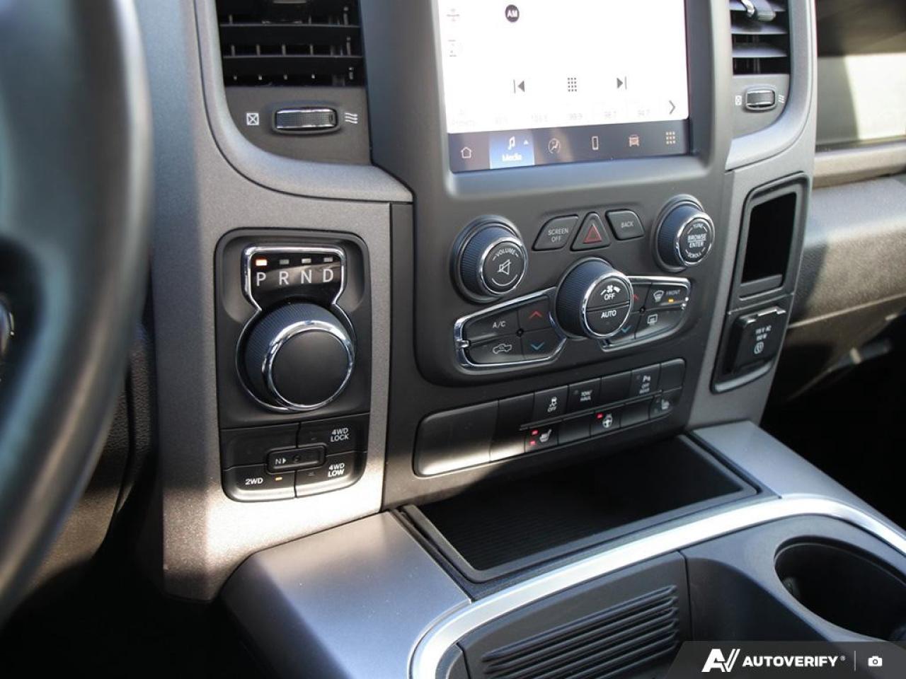 2023 RAM 1500 Classic EXPRESS 4X4 CREW CAB 5'7" BOX Photo