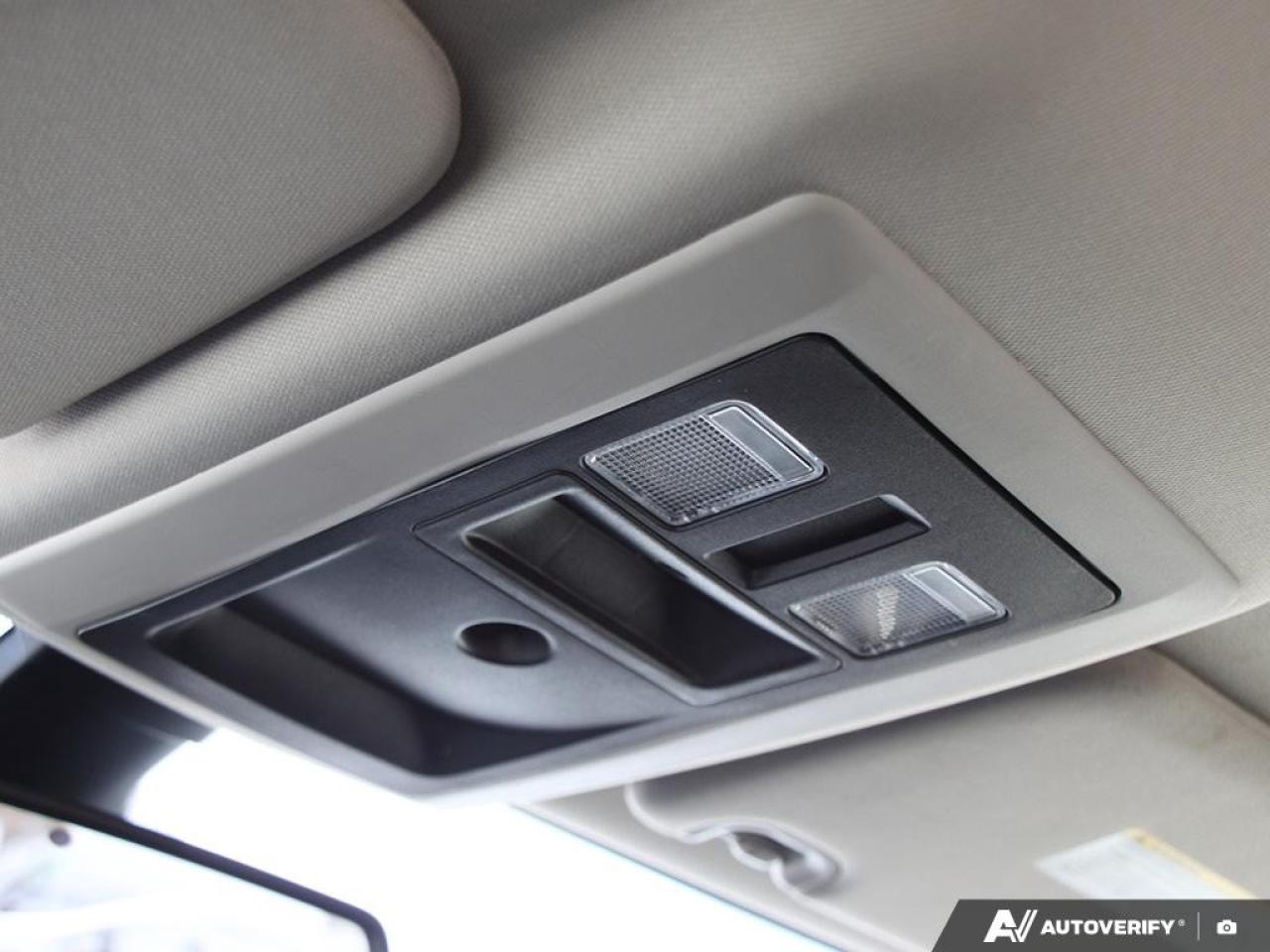 2023 RAM 1500 Classic EXPRESS 4X4 CREW CAB 5'7" BOX Photo