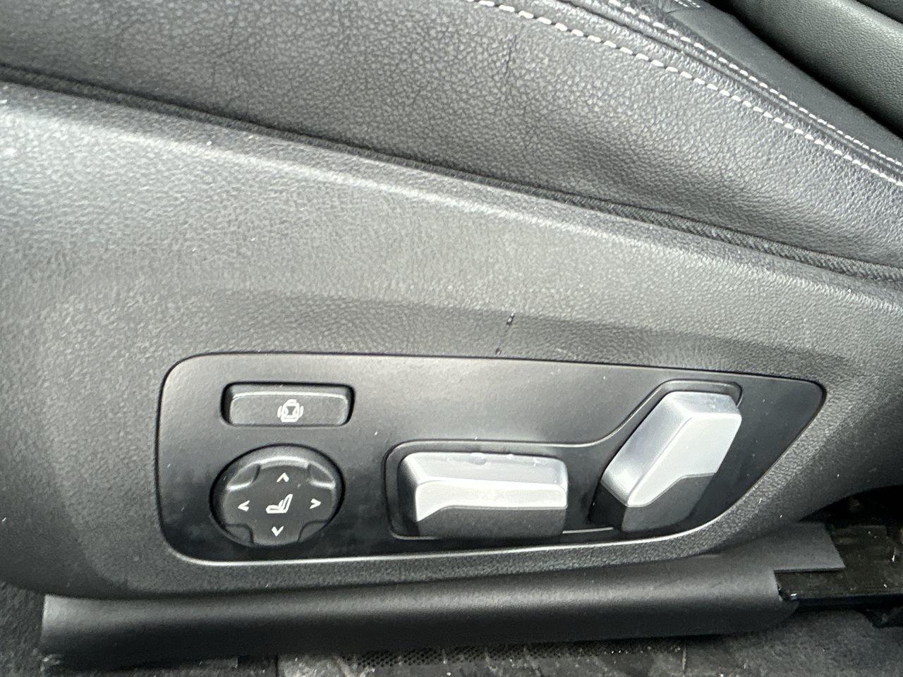 2022 BMW 3 Series xDrive Sedan   Premium Essential Pkg Photo