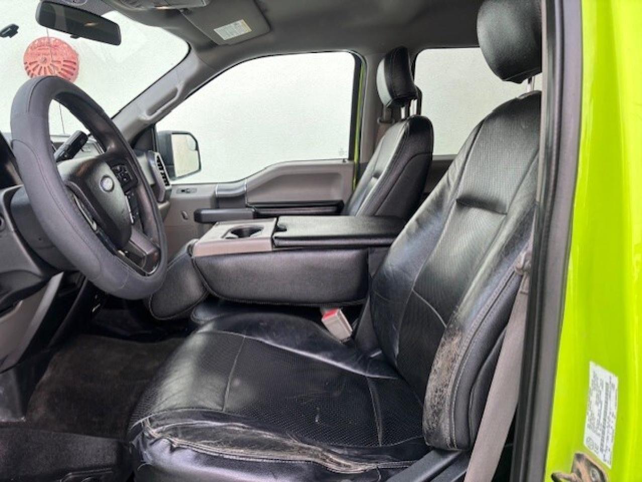 2018 Ford F-150 XLT 4WD-CREW CAB-5.5' Box-CAMERA-TONNEAU-CERTIFIED Photo