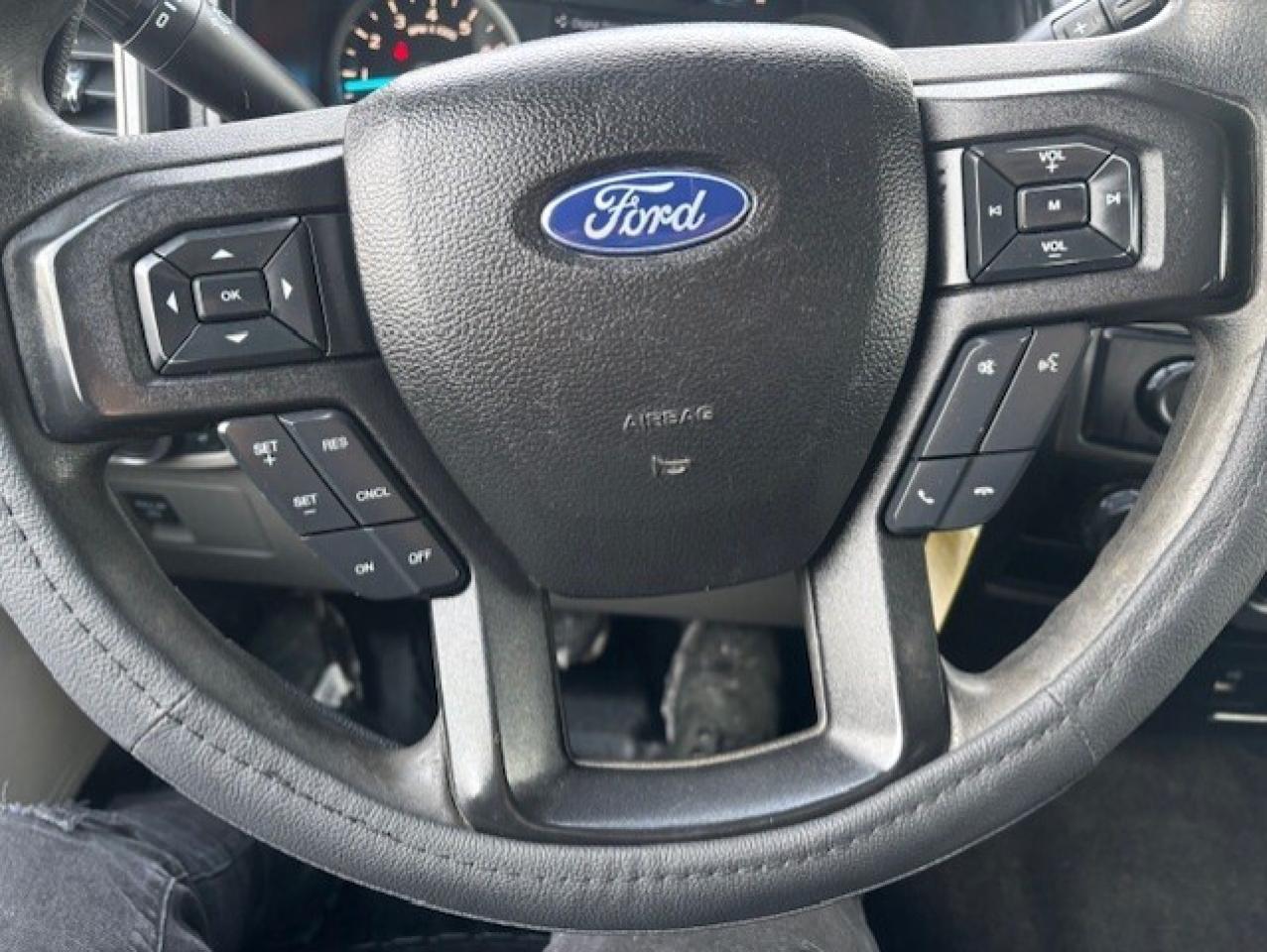 2018 Ford F-150 XLT 4WD-CREW CAB-5.5' Box-CAMERA-TONNEAU-CERTIFIED Photo