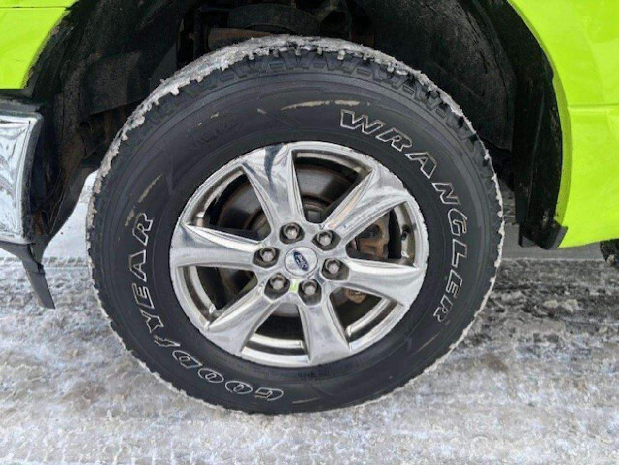 2018 Ford F-150 XLT 4WD-CREW CAB-5.5' Box-CAMERA-TONNEAU-CERTIFIED Photo