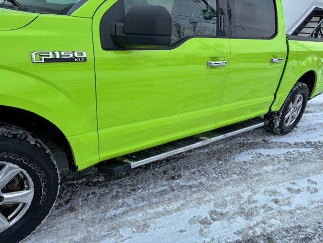 2018 Ford F-150 XLT 4WD-CREW CAB-5.5' Box-CAMERA-TONNEAU-CERTIFIED Photo